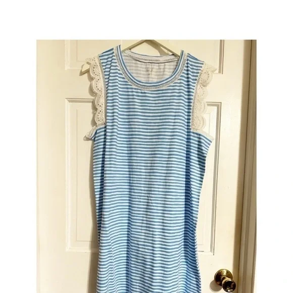 Lilly Pulitzer Agee Dress Blue White Stripe
Sleeveless Eyelet Lace Dress Sz XL - Picture 5 of 6